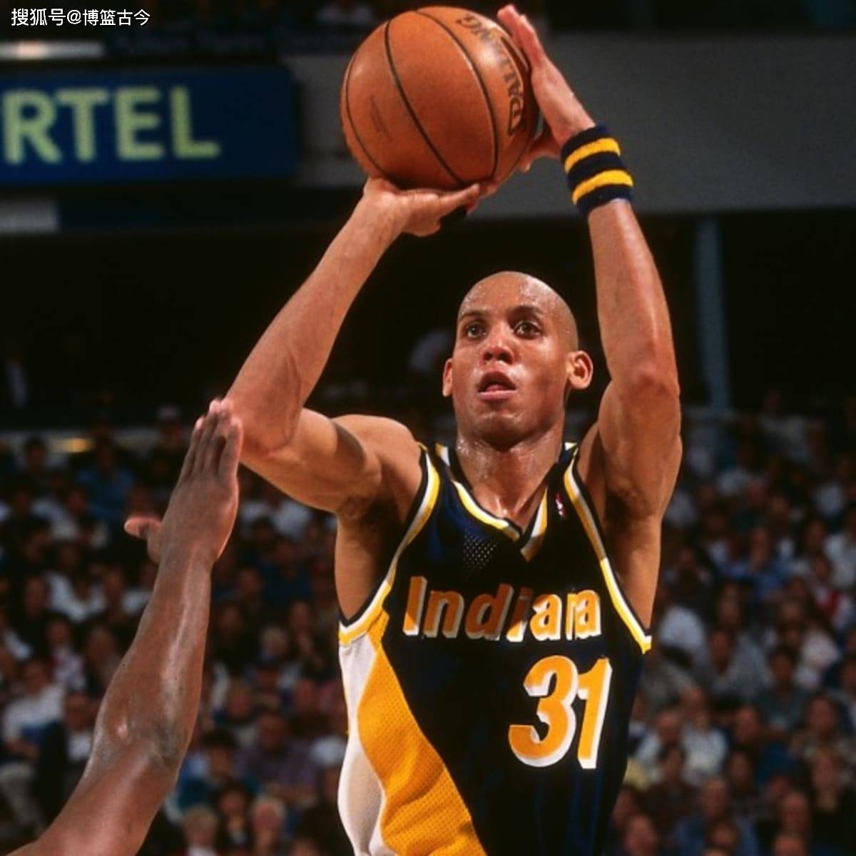 她以强势状 她以强势状